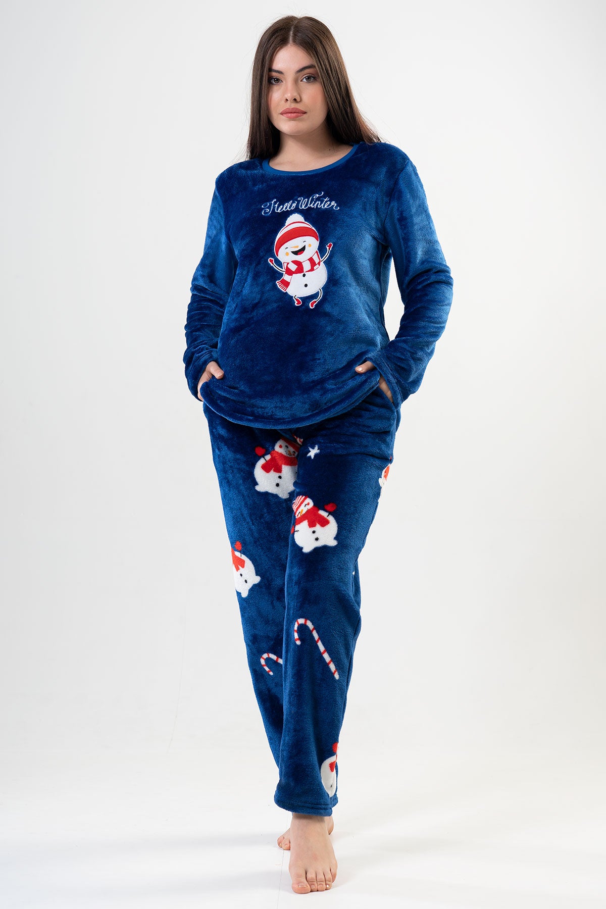 BAYAN SOFT O YAKA UZUN KOL ETEGI OVAL CEPLI PIJAMA TAKIM