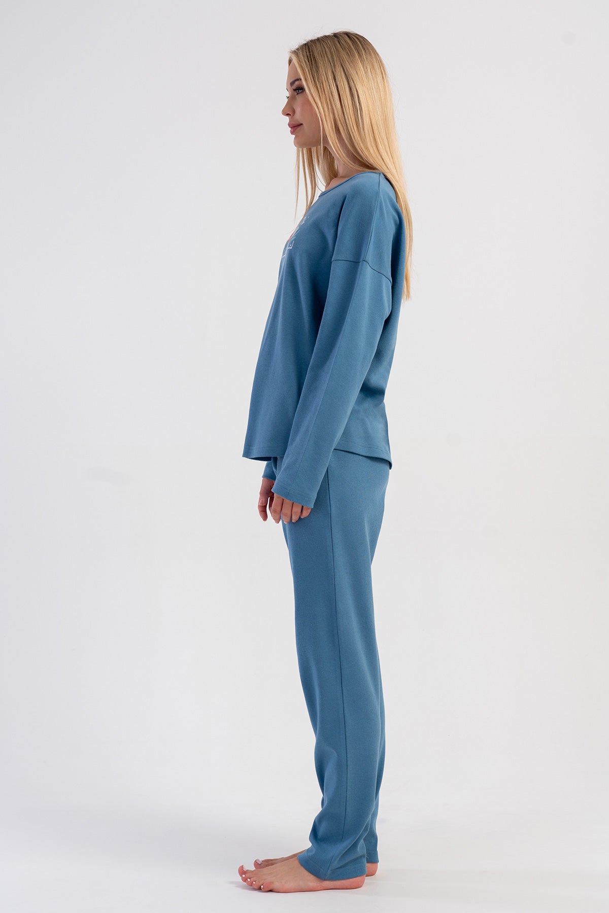 Woman Interlock Sadde Low Shoulder Pyjama Set