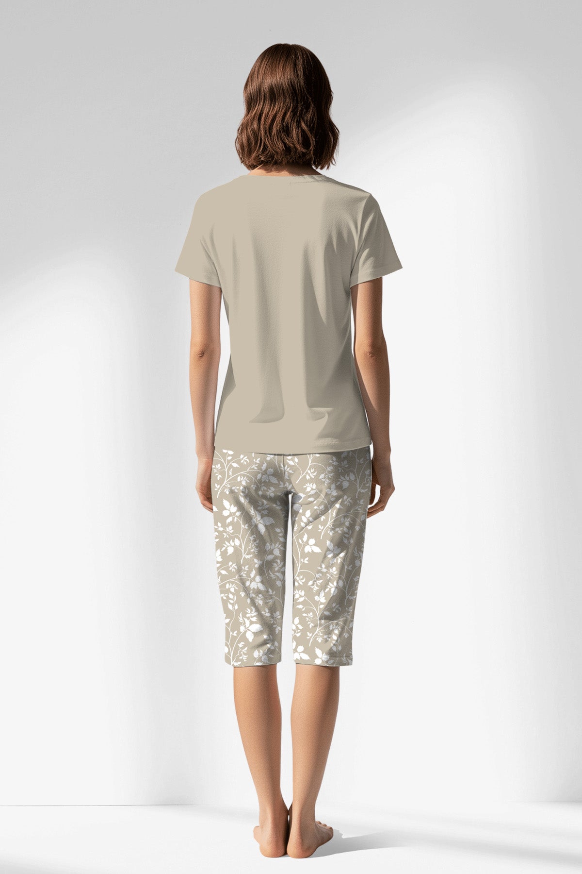 Woman Polyviscon Sprig Capri Set - 14-1107 - Image 1
