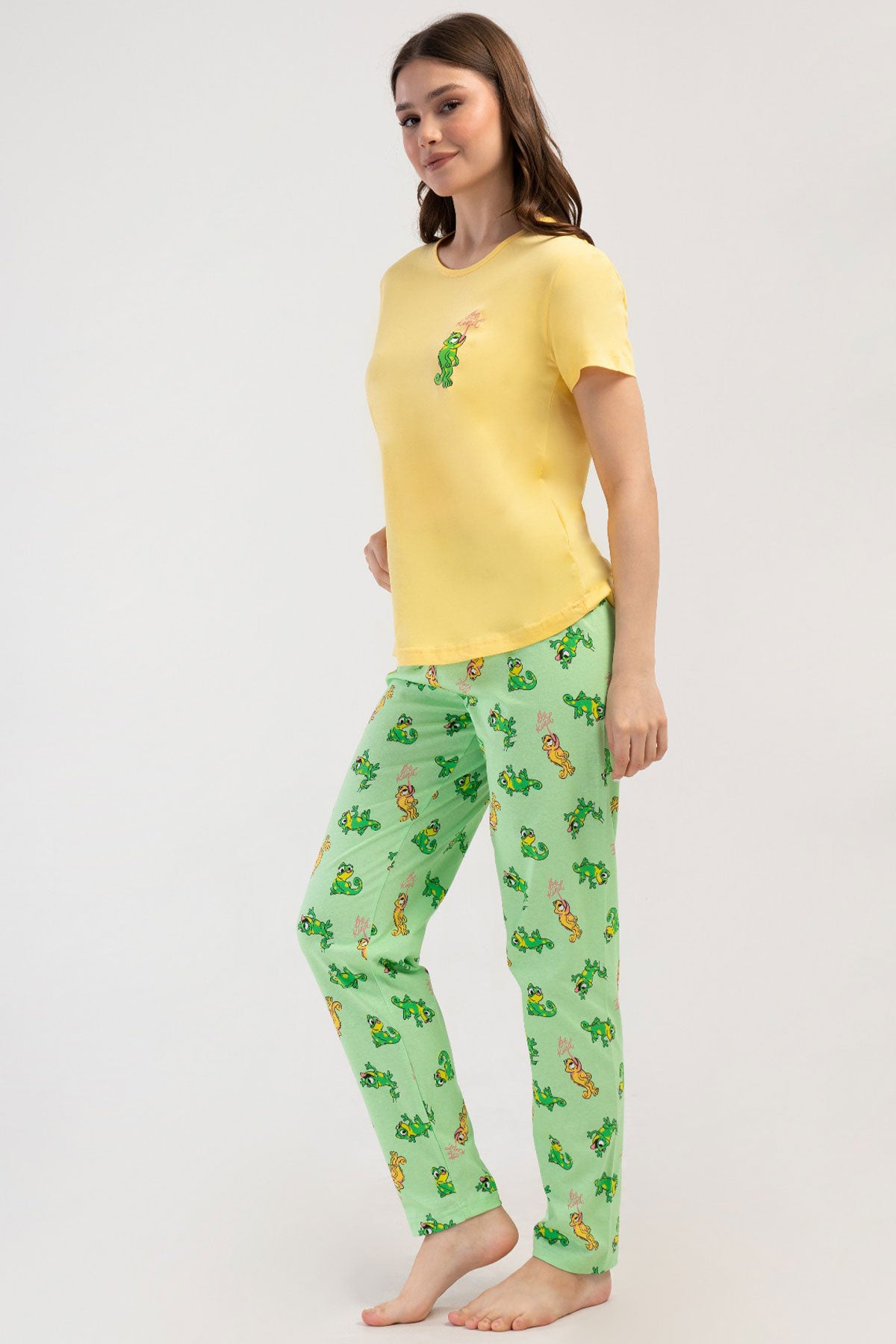 KADIN P.SUPREM O YAKA KISA KOL ETEGI OVAL PIJAMA TAKIM