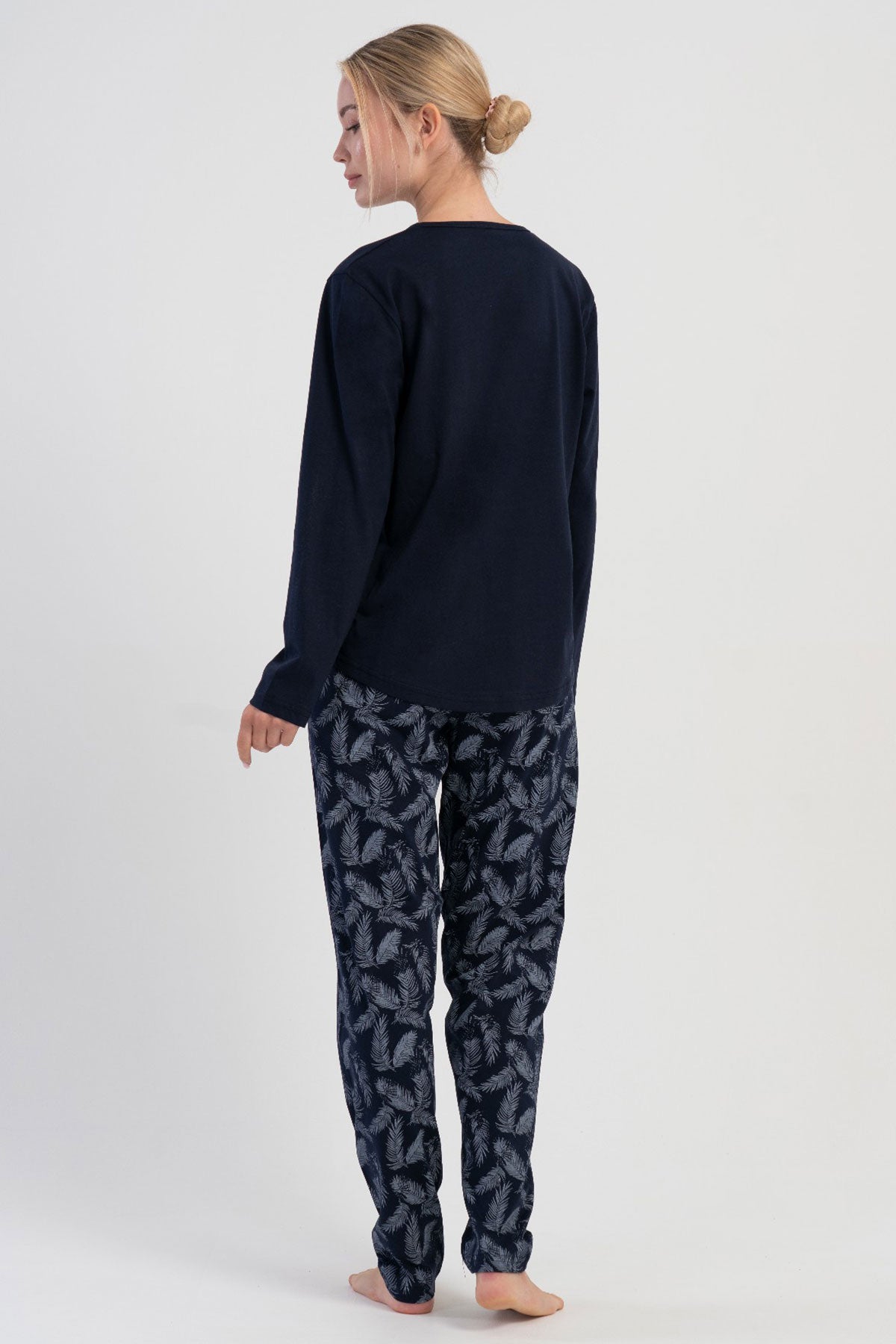 KADIN P.SUPREM XXL V YAKA UZUN KOL ETEGI OVAL PIJAMA TAKIM